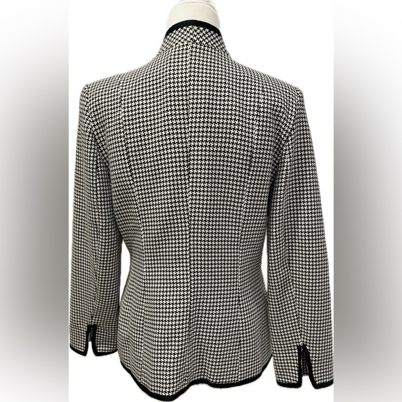 🖤 Chic Houndstooth Blazer by Stanley Blacker 🖤 - Picture 2 of 8
